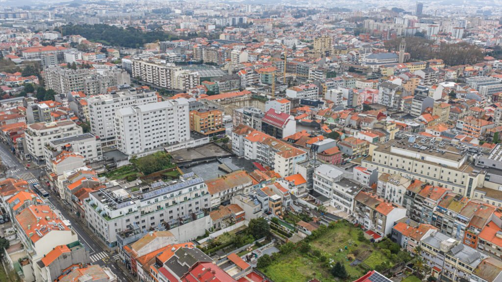 APARTAMNETO T3 NO CENTRO DO PORTO PARA VENDA POR 350,000€ APARTAMNETO T3 NO CENTRO DO PORTO PARA VENDA POR 350,000€