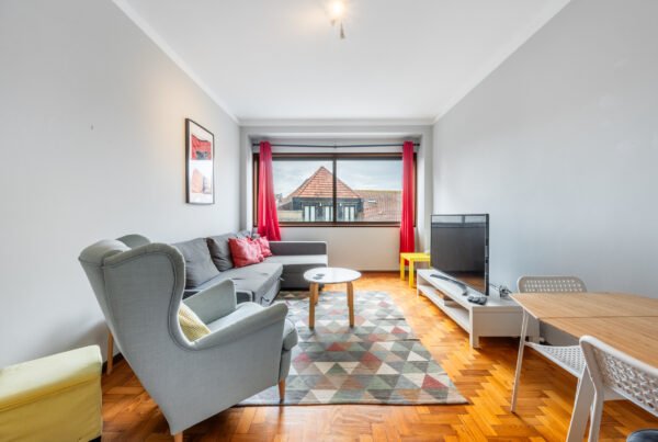APARTAMNETO T3 NO CENTRO DO PORTO PARA VENDA POR 350,000€