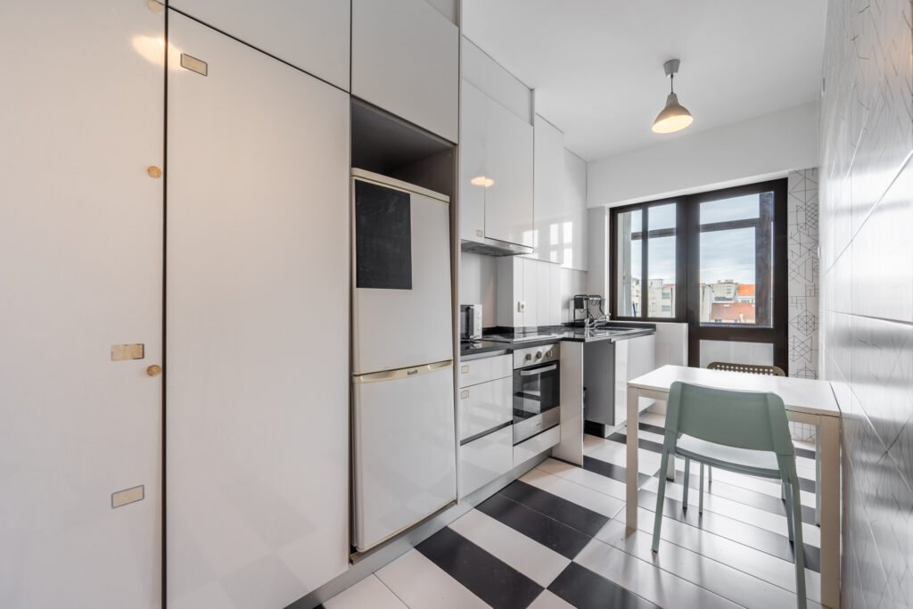 APARTAMNETO T3 NO CENTRO DO PORTO PARA VENDA POR 350,000€ APARTAMNETO T3 NO CENTRO DO PORTO PARA VENDA POR 350,000€